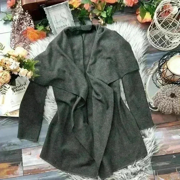 Waterfall open Front, Long Sleeve Draped Gray Sweater Wrap Coat - Picture 3 of 4